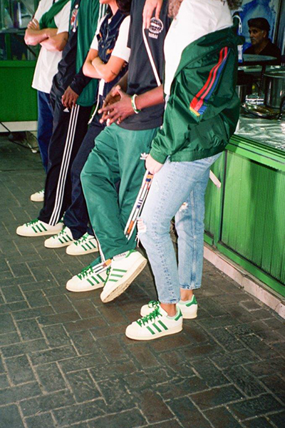 احتفل بالثقافات الغذائية مع حذاء Superstar Sneaker من أديداس